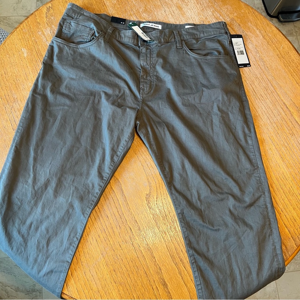 NWT Mavi Jeans Matt Relaxed Straight Leg Size 42x30 Dusty Olive Twill